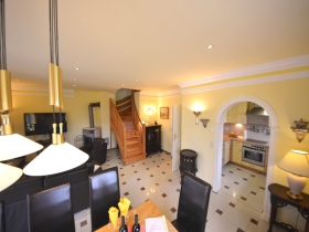 Ferienhaus Bel Monte in Gager
Wohnzimmer mit Blick in die Küche 