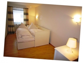 2. Schlafzimmer