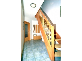 Treppe zum 2. SZ