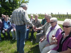Weinprobe im Weinberg