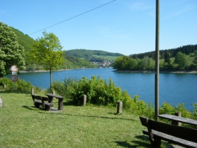 Wanderweg um den Diemelsee